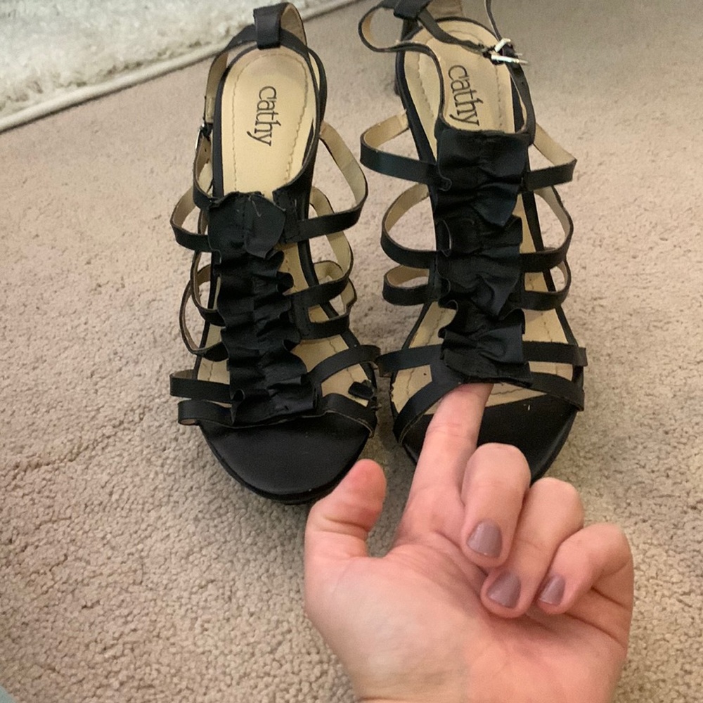 Cathy - Women’s size 7 Black ruffle heels